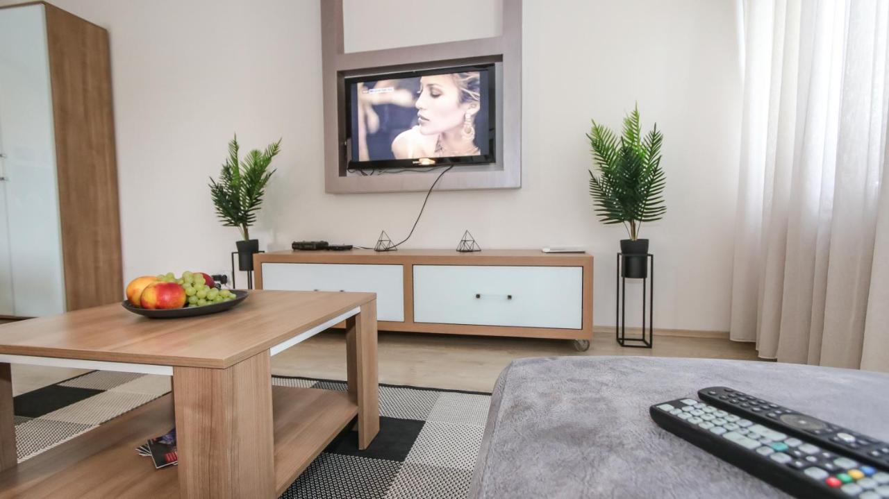 Delta City New Belgrade Apartment Free Public Parking Extérieur photo
